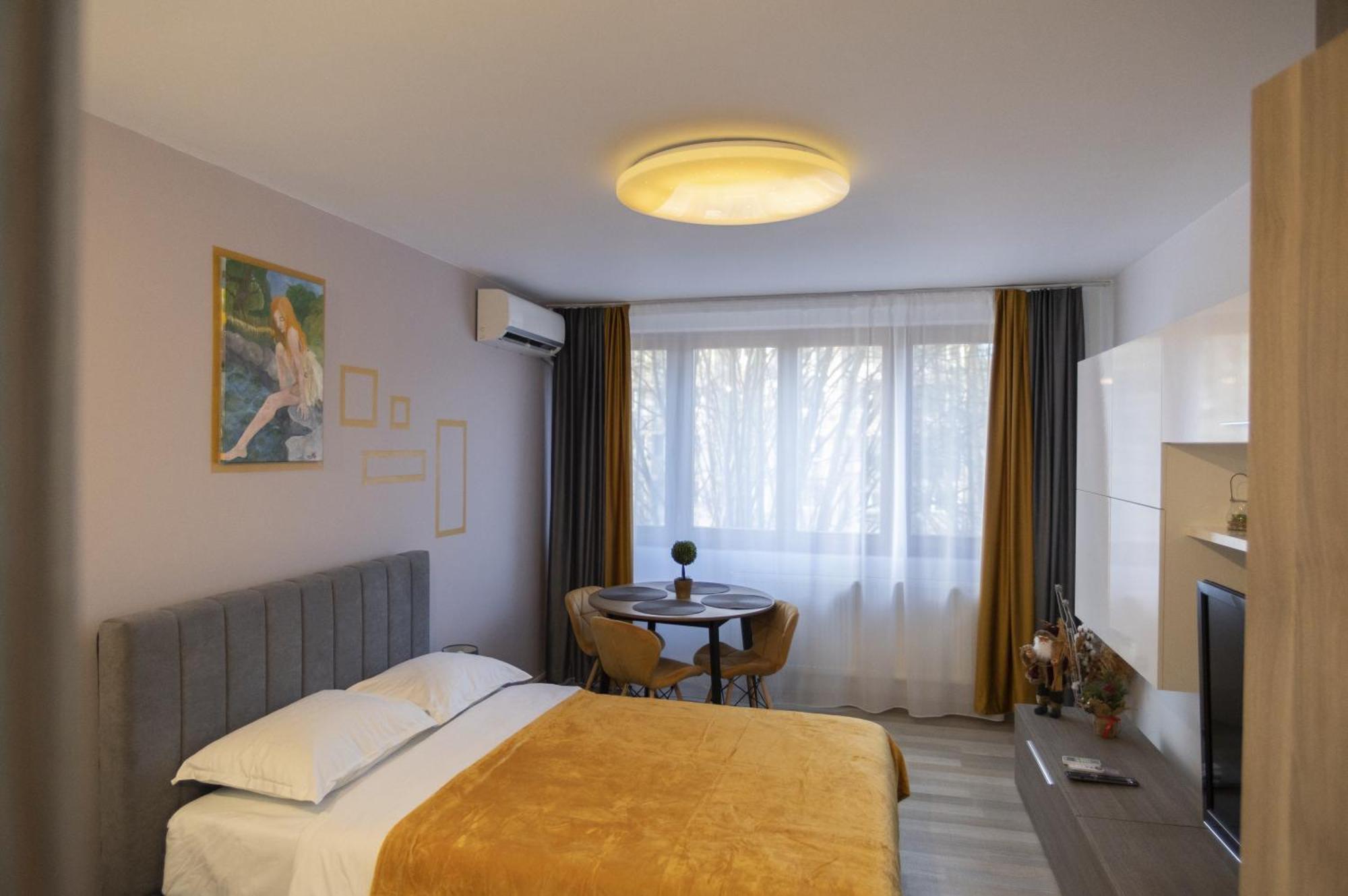 Casa Rusu -Victoria-Self Check In-24H Apartment Resita Ngoại thất bức ảnh