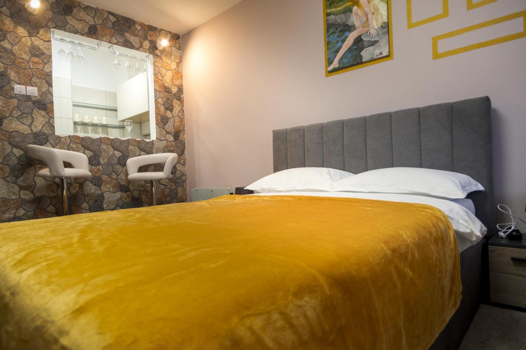Casa Rusu -Victoria-Self Check In-24H Apartment Resita Ngoại thất bức ảnh
