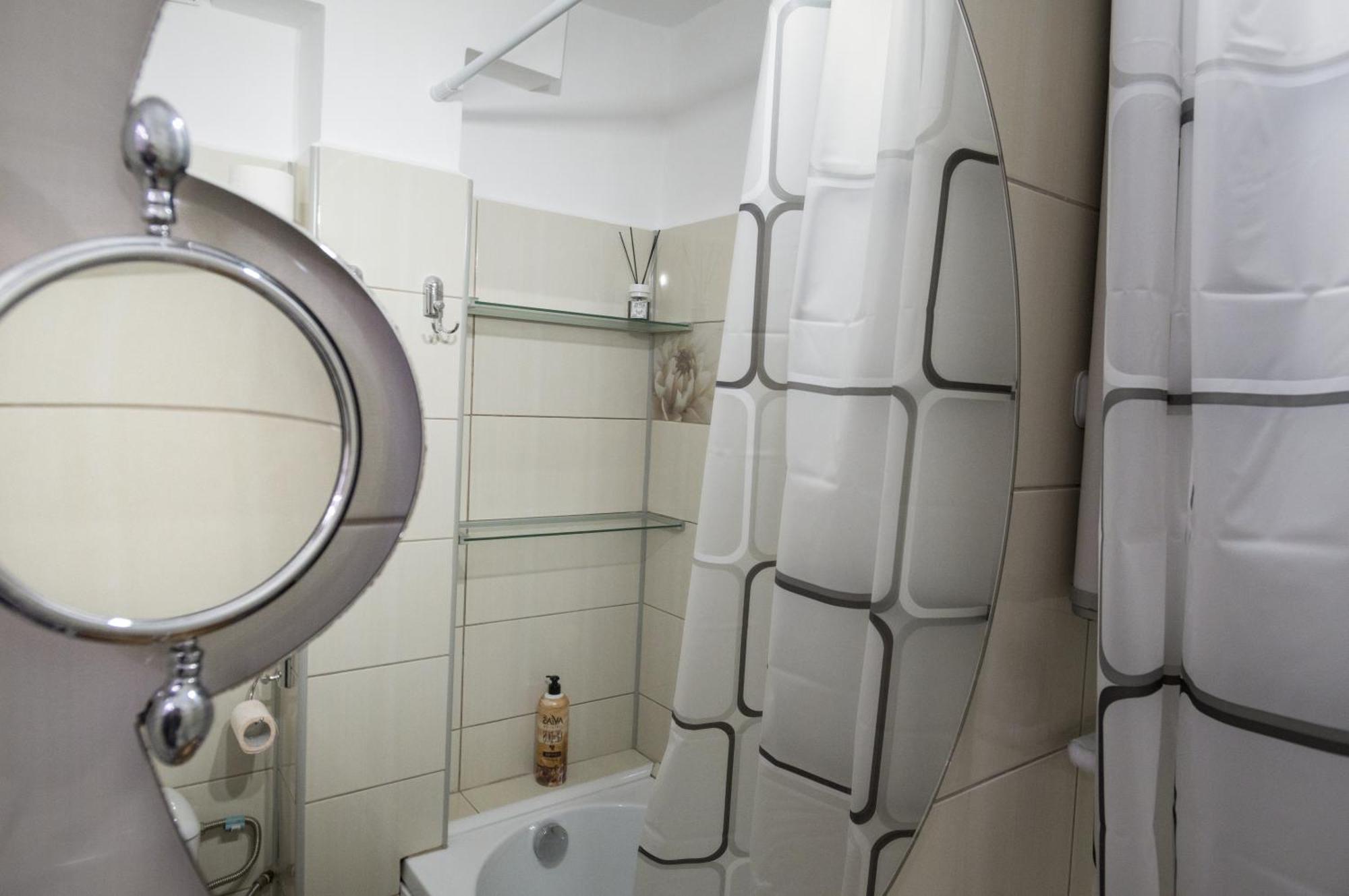 Casa Rusu -Victoria-Self Check In-24H Apartment Resita Ngoại thất bức ảnh